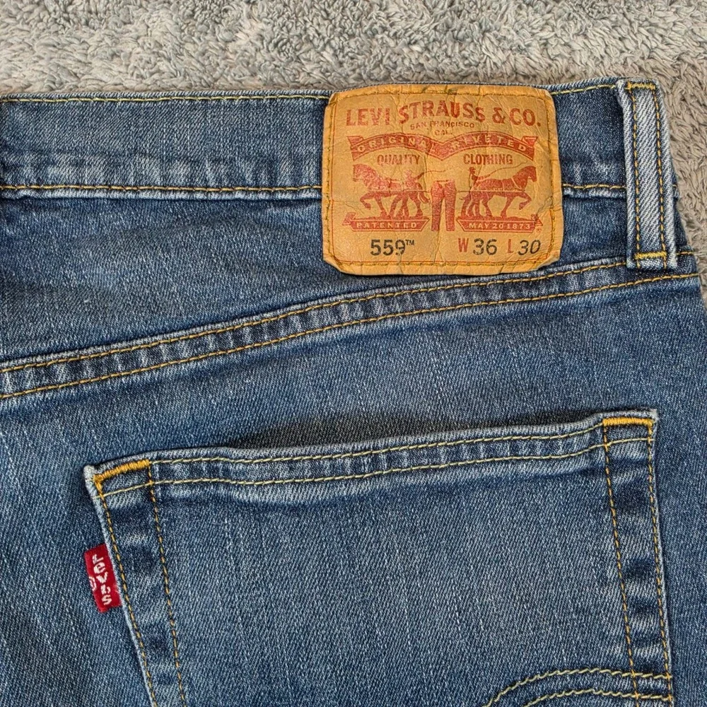 Levis 559 Relaxed Straight Jeans Mens 36x30 Blue Medium Wash Denim Baggy Y2K